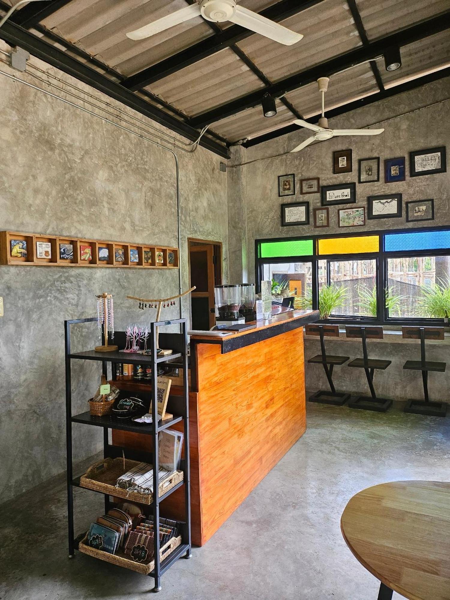 The Picturebook Guesthouse Mae Sot Eksteriør bilde
