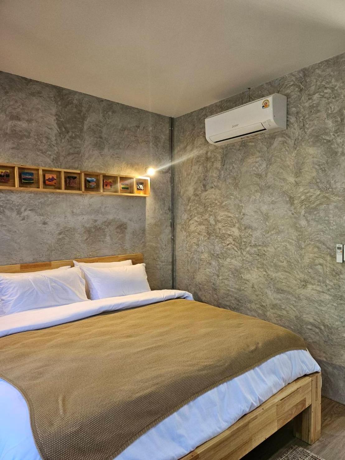 The Picturebook Guesthouse Mae Sot Eksteriør bilde